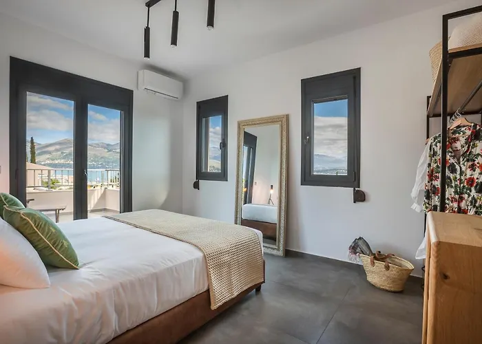 Ionian Village * 릭수리