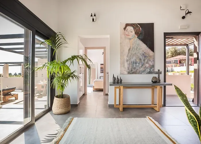 Ionian Village * 릭수리