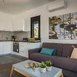 فيلة Ionian Village ليكسوري